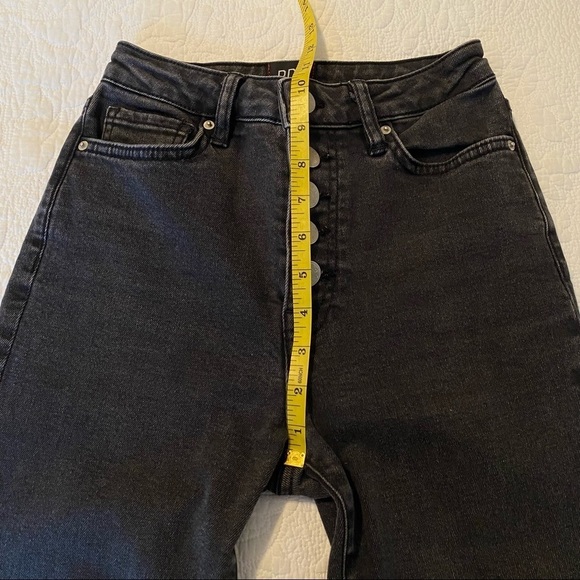 BDG Girlfriend High Rise Button Fly Faded Black Skinny Jeans - 25 - Picture 8 of 14